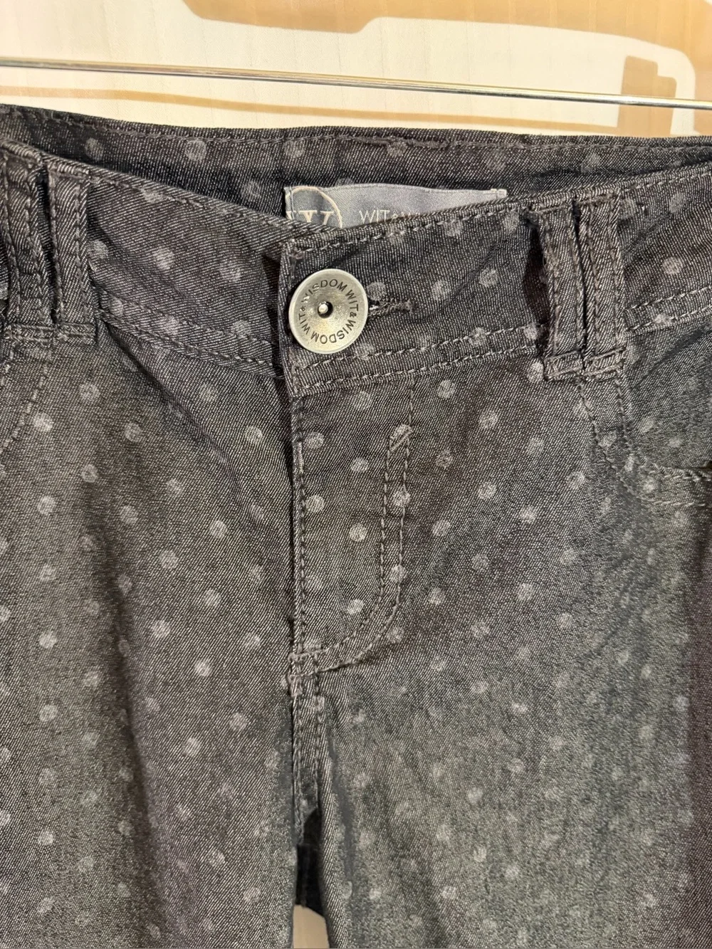 Wit & Wisdom subtle polka dot blue pants jeans women’s size 8